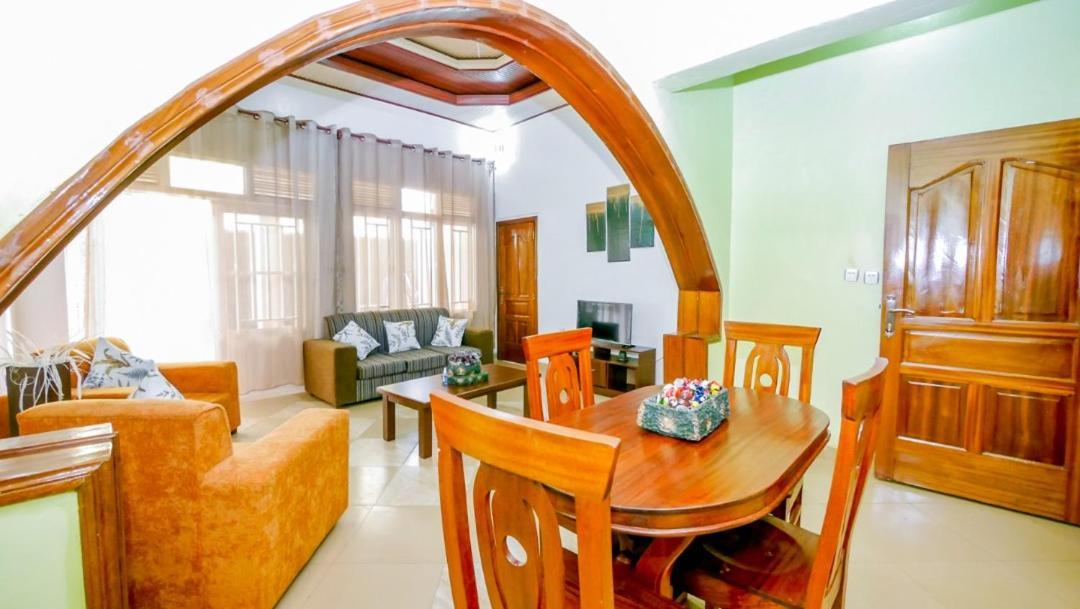 Da Vinci House Bed & Breakfast Kigali Exterior photo